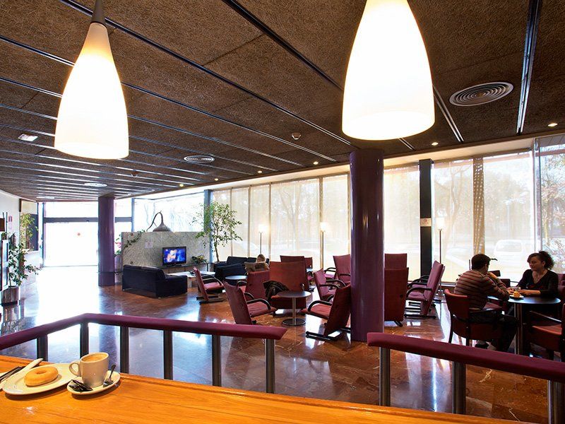 Hotel Domo Vilafranca del Penedes Bagian luar foto